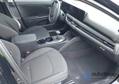 2026 Kia K4 Lxs z USA, uszkodzony, nr VIN 3KPFT4DE9TE269429